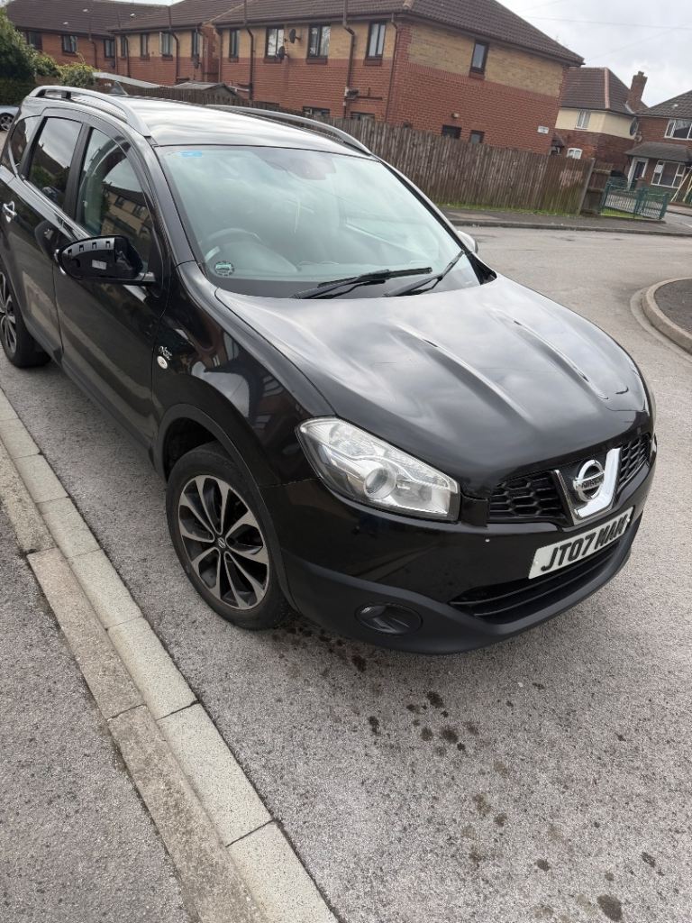 7 seater Nissan quasqai