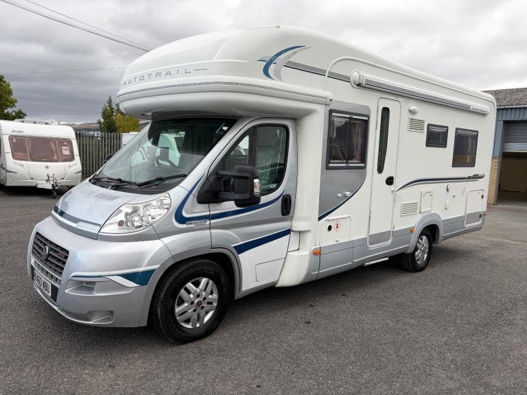 Autotrail Frontier Savannah 4 berth ***3.0 AUTOMATIC***