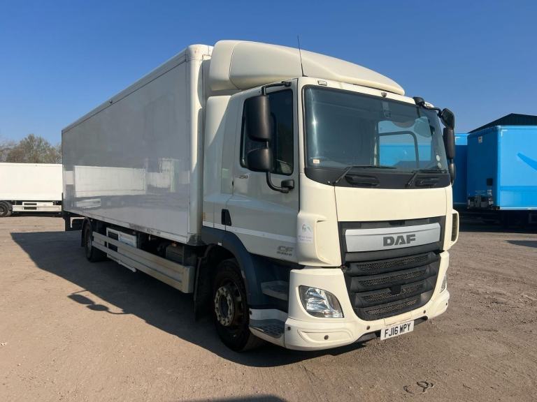 DAF TRUCKS CF250  18 TONNE FRIDGE WITH COLUMN TAIL LIFT CHOICE