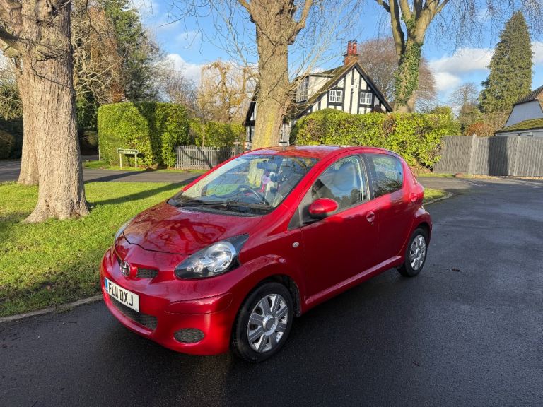 Toyota, AYGO, Platinum Ice, 2011, Manual, 998 (cc), 5 doors