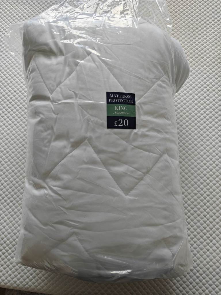 Brand new mattress protector 