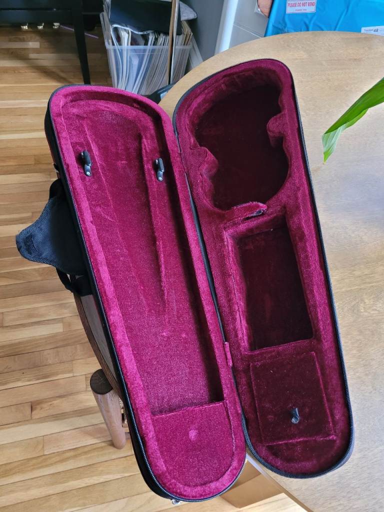 Violin case, 1/4 size