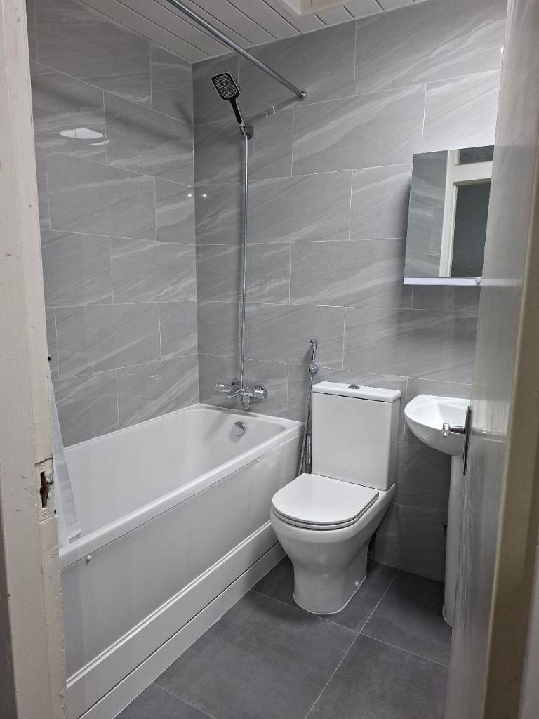 NEW YEAR BATHROOM RENOVATIONS FREE ESTIMATE 