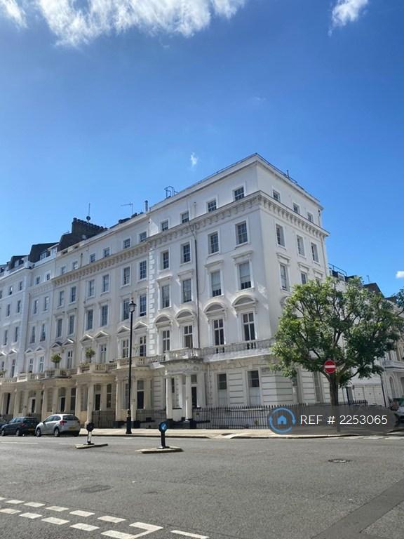 1 bedroom flat in St George's Drive, London, SW1V (1 bed) (#2253065)