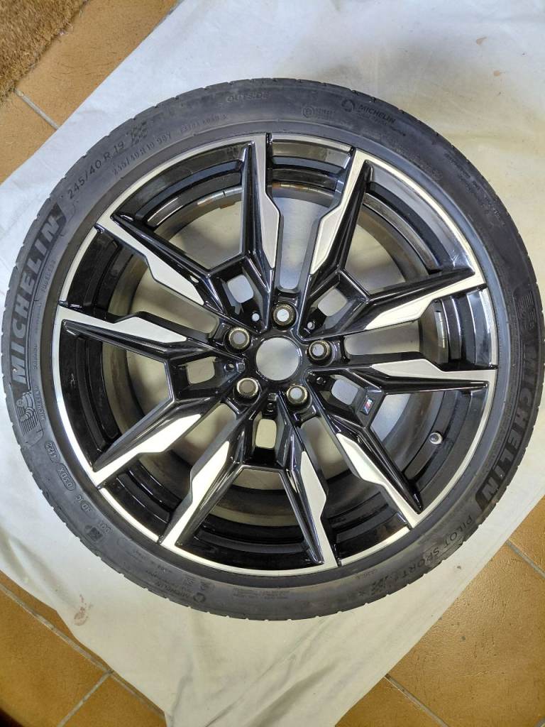 19" BMW Alloy Wheel