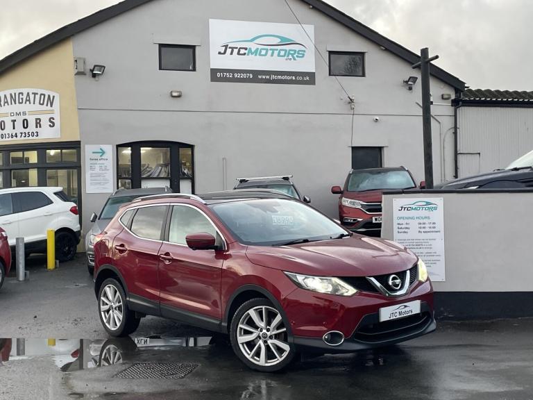 NISSAN QASHQAI 1.5 dCi Tekna 5dr Man, red, diesel + Â