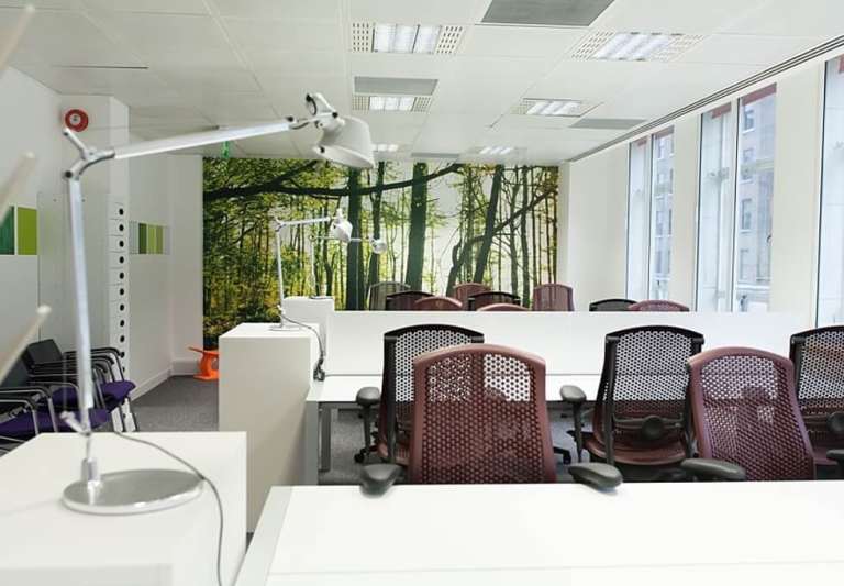 *Holborn* Private Serviced Offices: Units from 4 to 70 desks for rent WC1