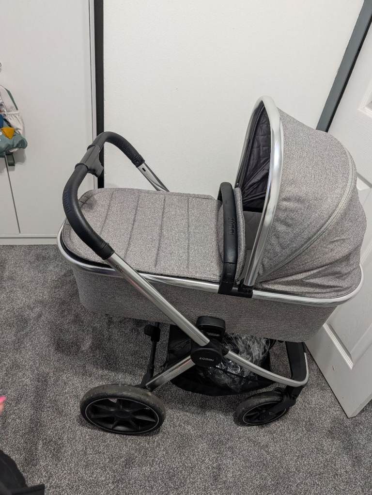 Zummi Solo Grey Travel System