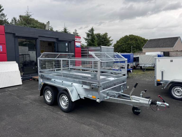 BRAND NEW 8,2FT X 4,3FT TWIN AXLE TRAILER WITH 40CM MESH 1300KG BRAKED