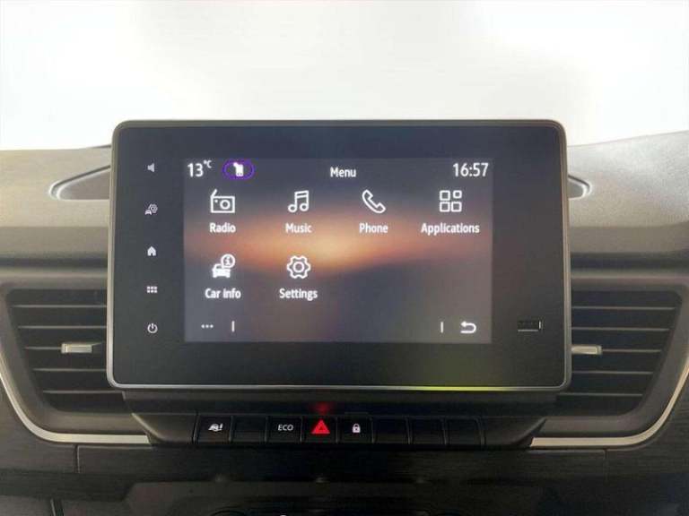 2025 Renault Trafic E-Tech LL30 52kWh Advance Auto L2 H1 5dr Automatic Panel Van Electric Automatic