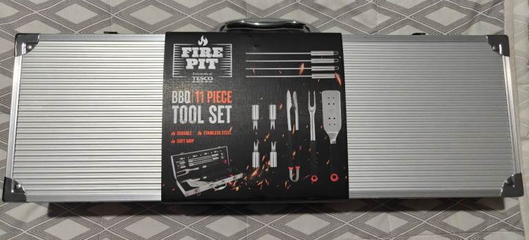 💥 11 Piece BBQ Set with Case Brand New Unwanted Gift