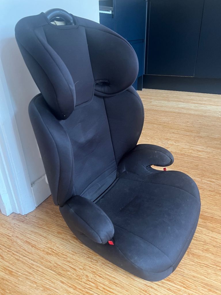 Halfords kids car seat 