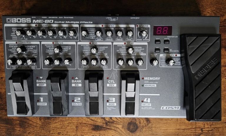 Boss ME 80 multi effect pedal