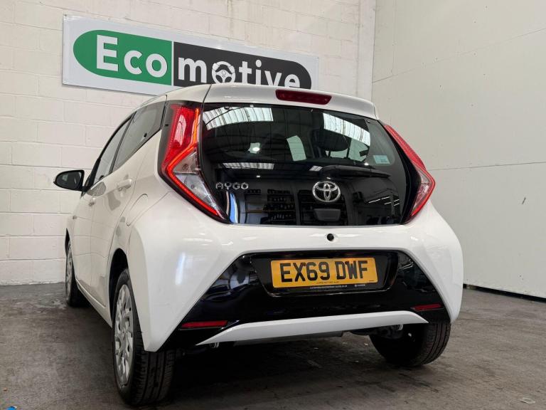 2019 Toyota AYGO 1.0 VVT-i x-play x-shift Euro 6 5dr HATCHBACK Petrol Automatic