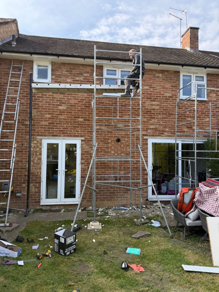 Galvanised steel scaffold tower 2x 5m with youngman boards