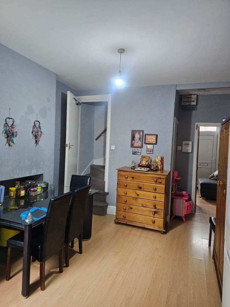 3 bed house close to city centre 