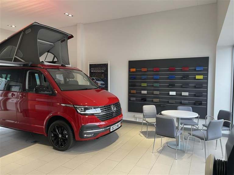 2024 Volkswagen Transporter 2.0 TDI 150 Highline Kombi Van WINDOW VAN DIESEL Manual