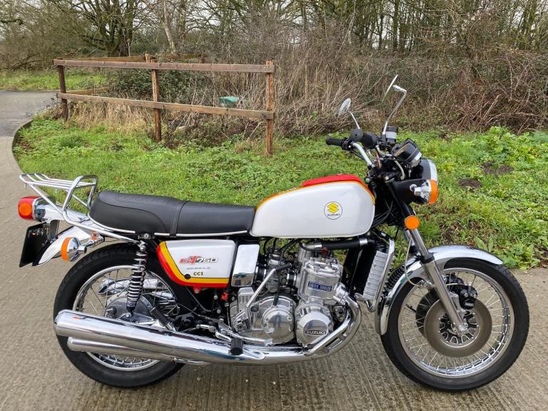 SUZUKI GT750, 1977, OLDER RESTORATION, SUZUKI HERON COLOURS, STUNNING STROKER 