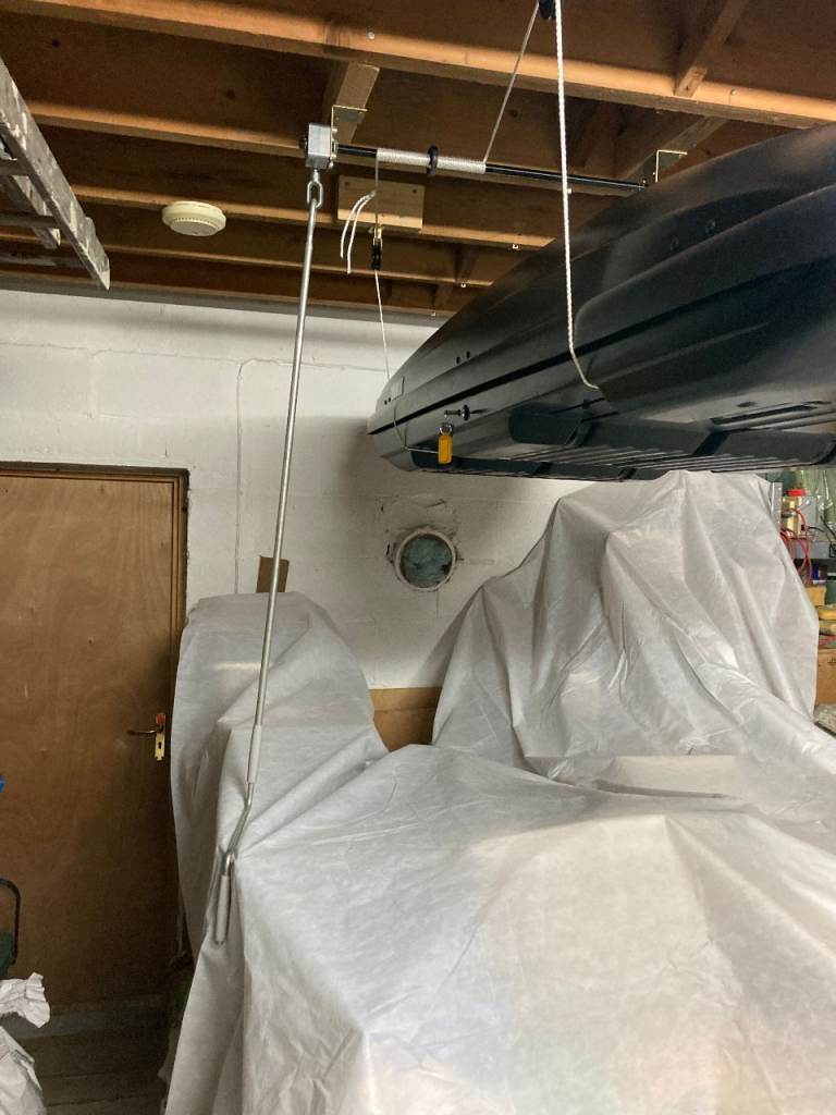 THULE-LIFT roofbox/Kayak/SUP/Surfboard storage winch