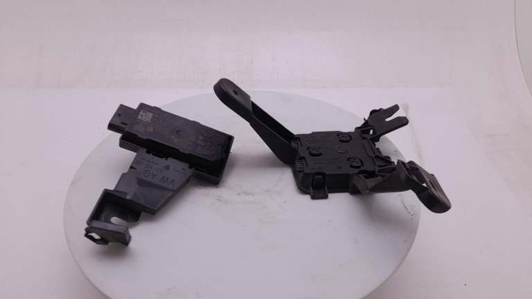 Volkswagen Tiguan Blind Spot Module Ecu Rear Left 2024-2027 5wa962133g