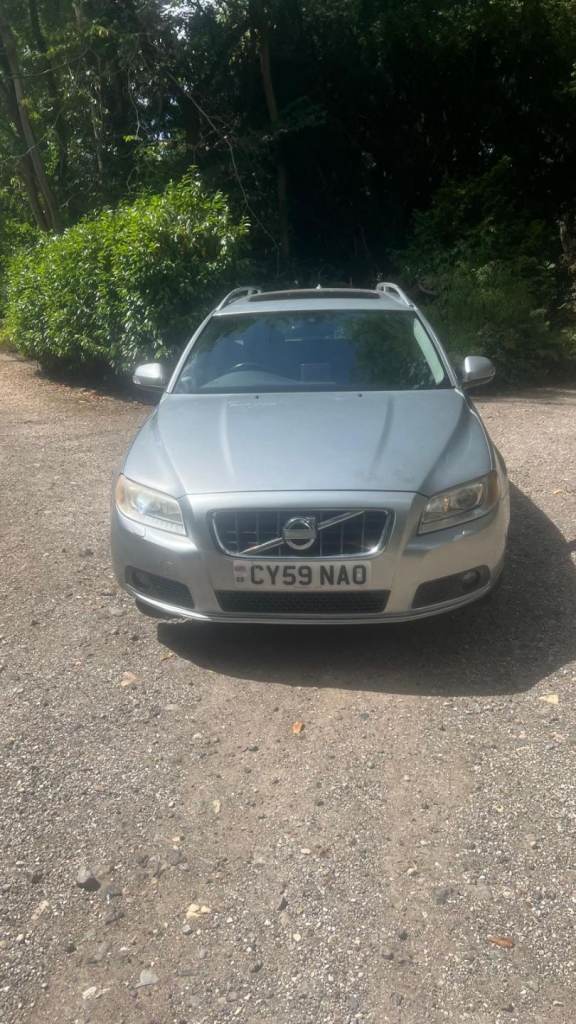 Volvo, V70, D5 Se Lux Estate, 2009, Semi-Auto, 2400 (cc), 5 doors