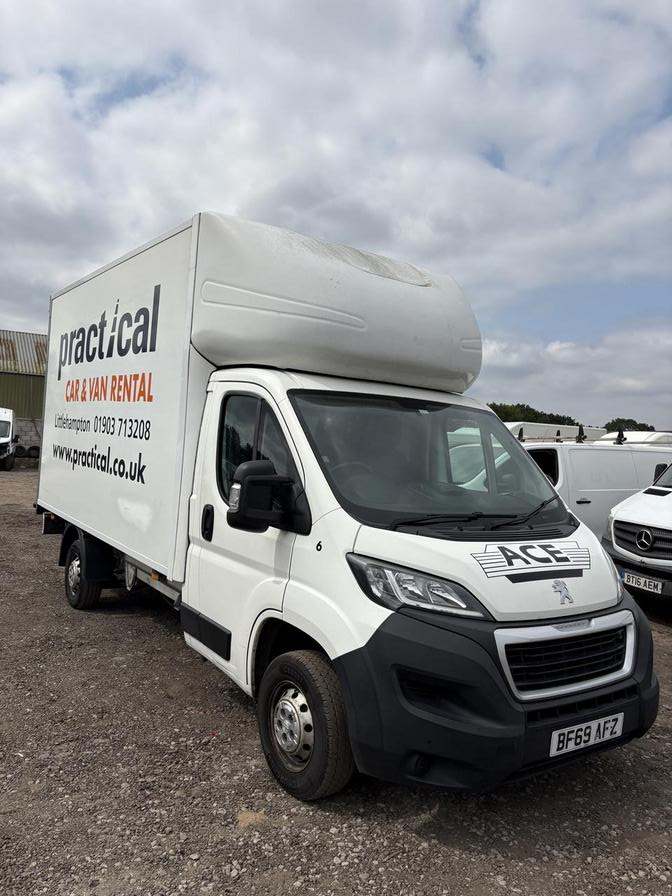 2019 Peugeot Boxer 2.0 BlueHDi Luton 160ps Plus CHASSIS CAB DIESEL Manual