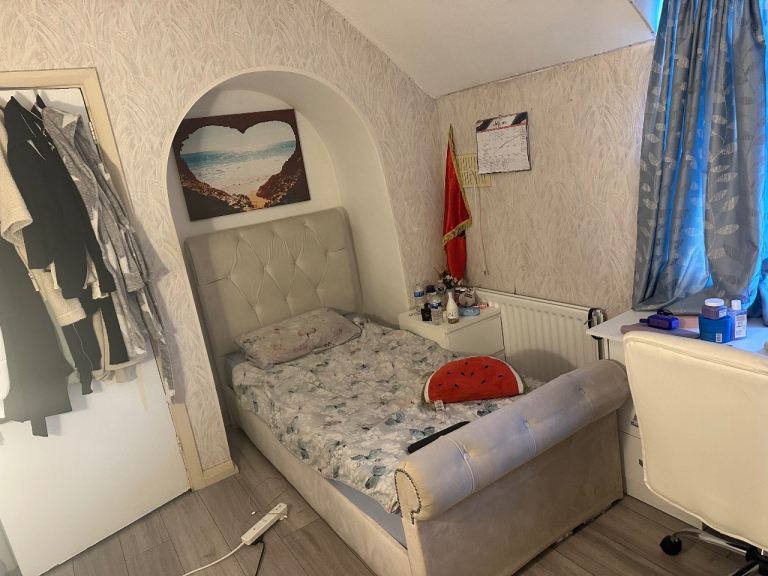 Two bedrooms to rent
