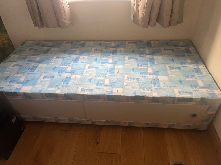 Single bed with storage 