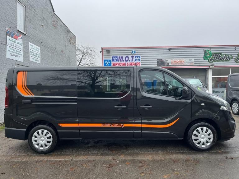 Vauxhall Vivaro 1.6 CDTi 2900 BiTurbo ecoFLEX Sportive 6 Seat LWB Cre... 2015/64