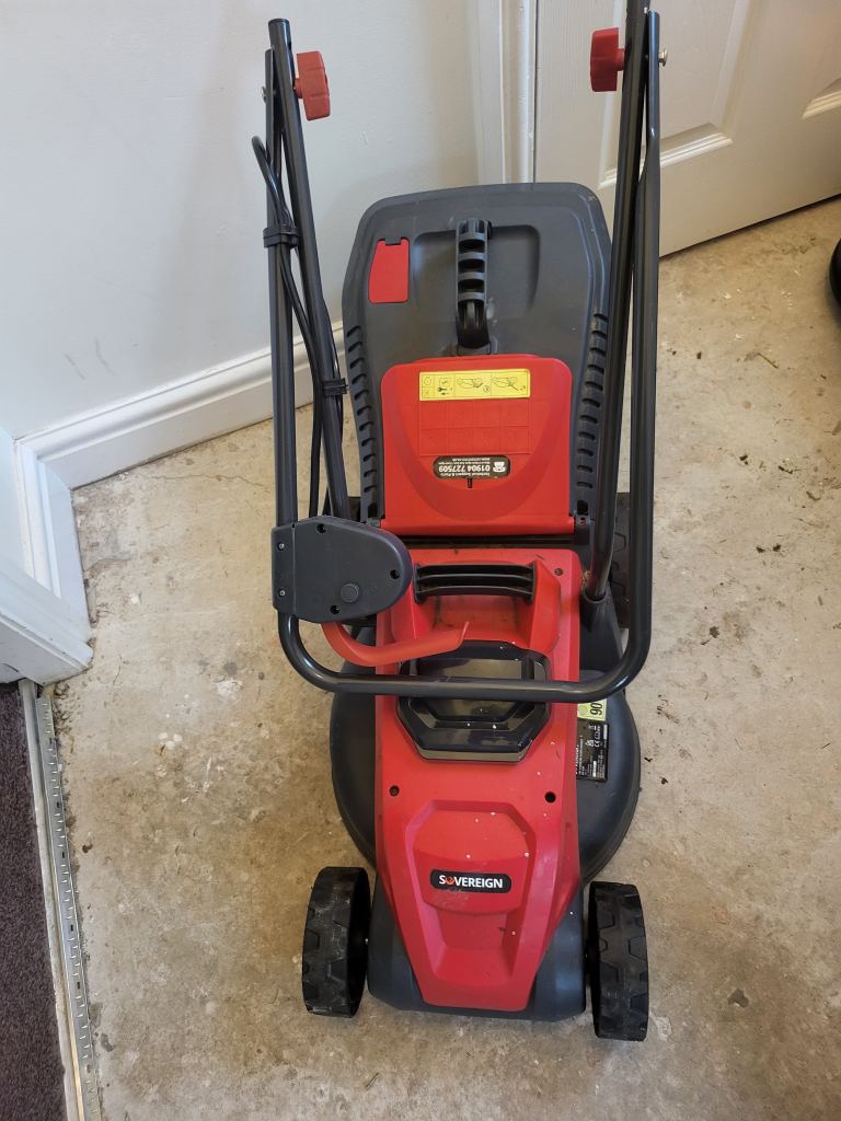 Cordless Battery Lawnmower Lawn Mower Sovereign LM32H 18V 4Ah 32cm Used Unboxed