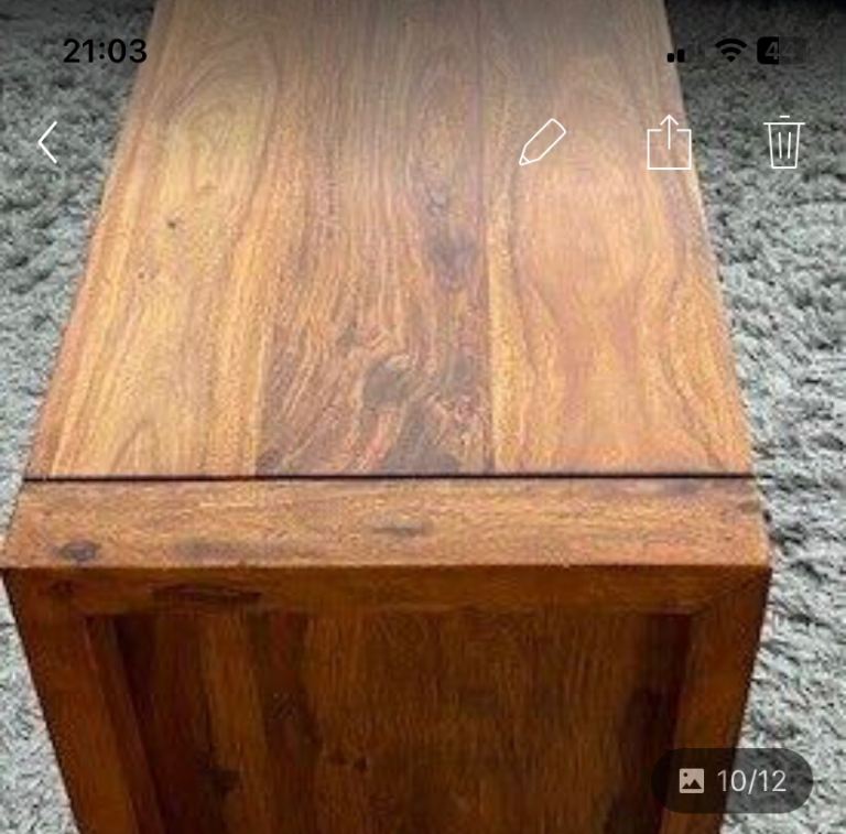 Coffee table - Sheesham wood, also known as Indian Rosewood