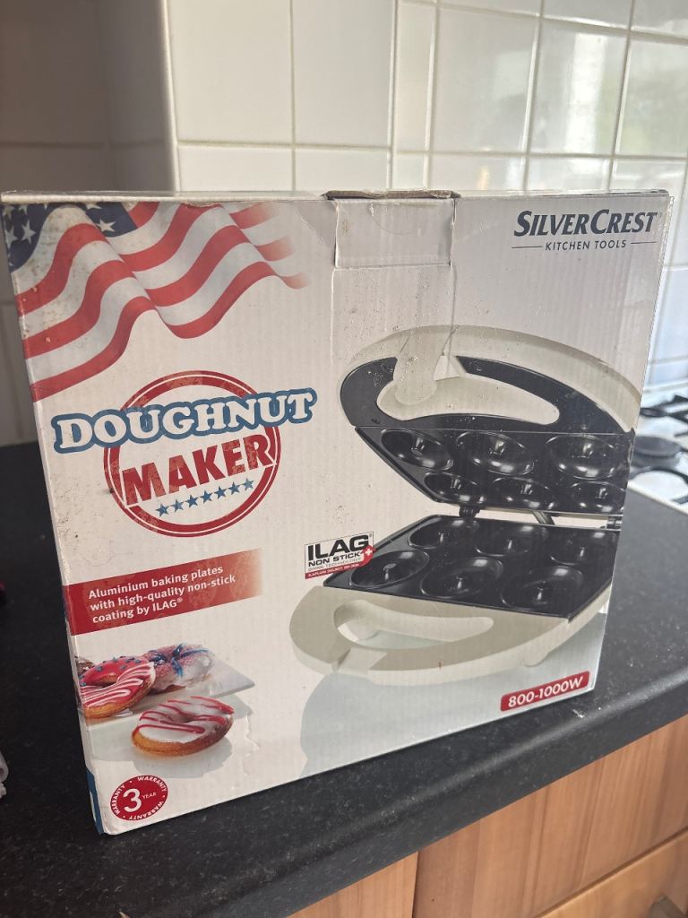 Doughnut maker