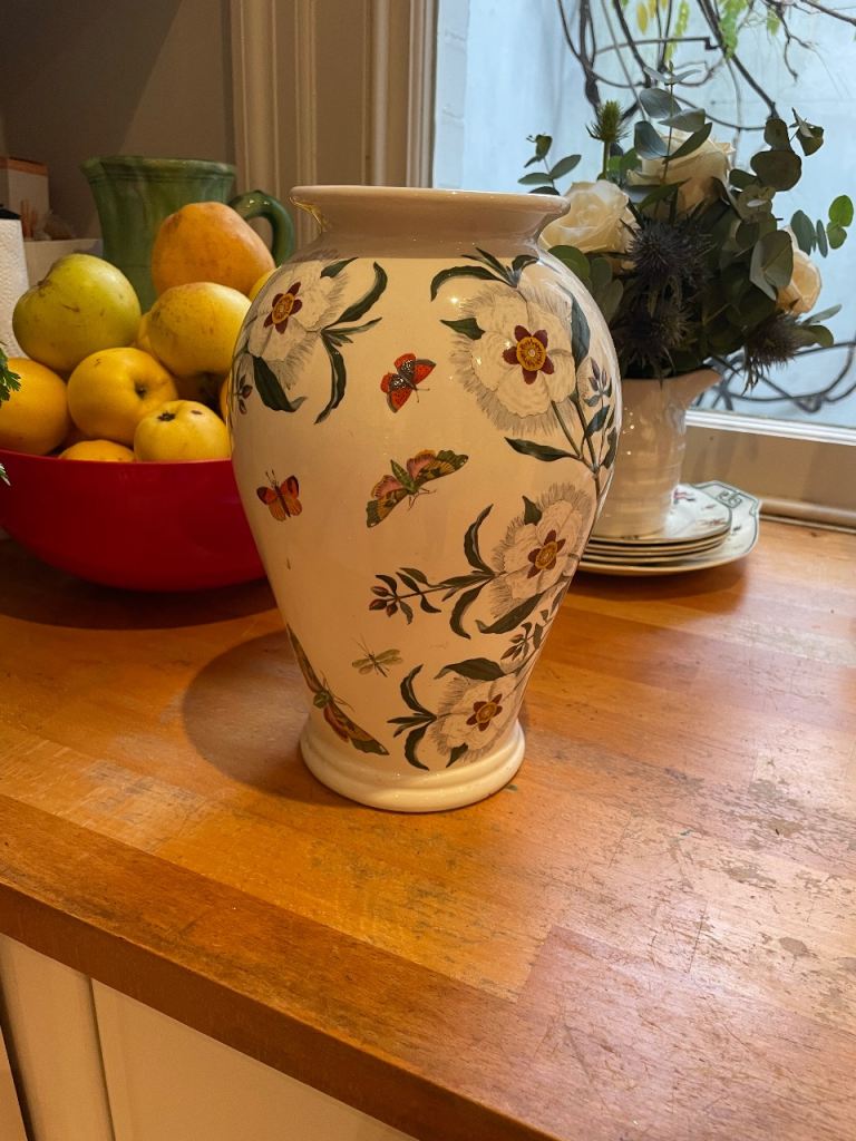 Portmeirion Vase Botani Garden Cistus and Butterfly 25cm Vase