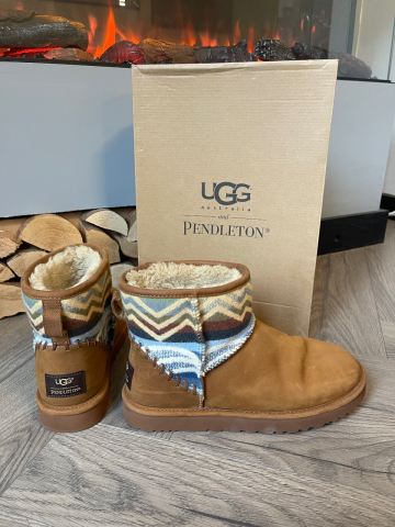 UGG Pendleton Boots – Brown, Good Condition, £50.00 for Sale