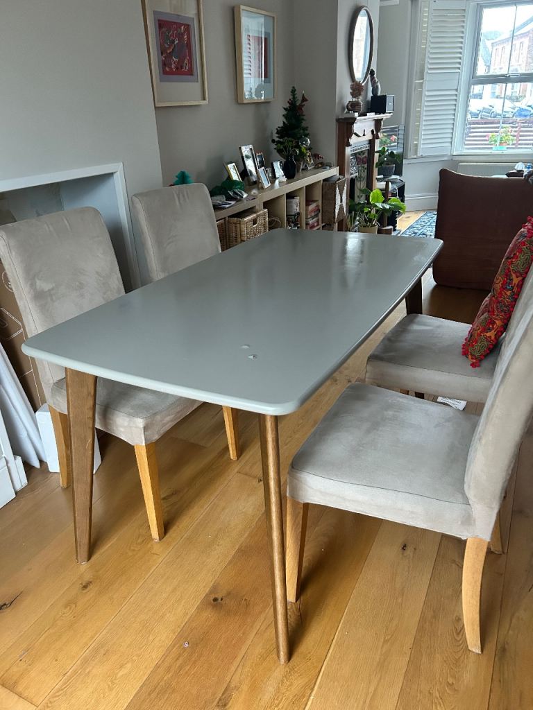 Velvet dinning chair for sell 4 chairs in total