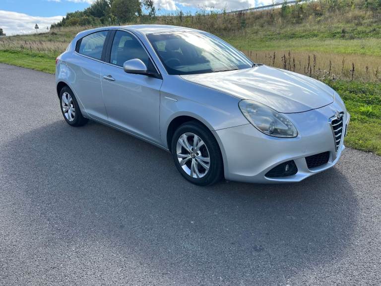 Alfa Romeo Guilietta 2.0 jtdm 2, 5 dr Hatch BARGAIN sporty hatchback 12mth mot FULL HISTORY !