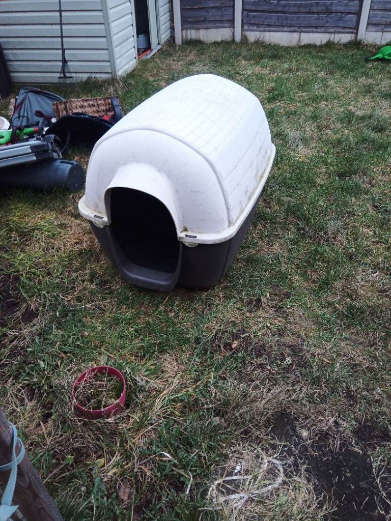 Dog kennels Large and Medium