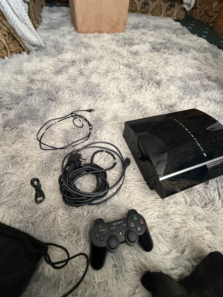 Play station 3 with cables and controller 