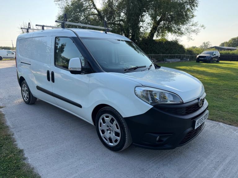 2015 FIAT DOBLO LWB 1.6 MUTIJET 105 BHP 6 SPEED MANUAL 1 OWNER !!!