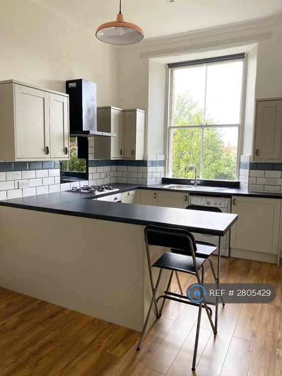 2 bedroom flat in Murieston Place, Edinburgh, EH11 (2 bed) (#2805429)