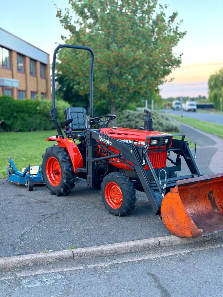 Kubota B6200 Compact Tractor Diesel 3 cylinder 16hp