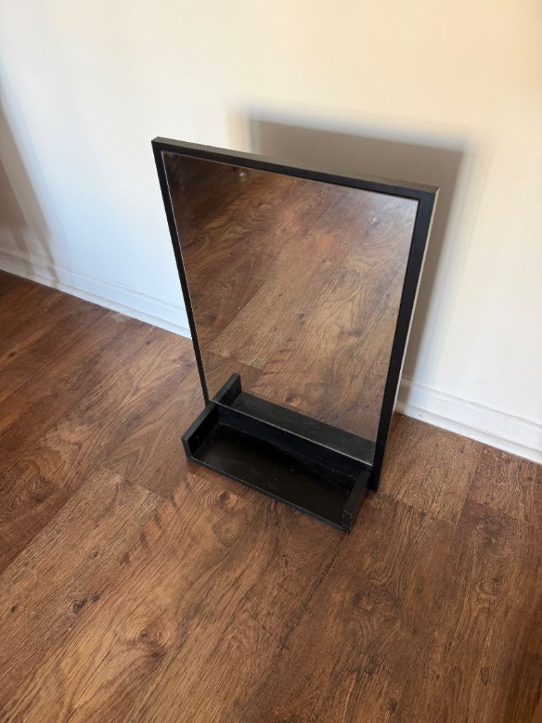 Wall-Mounted Bathroom Mirror with Shelf 70x45cm