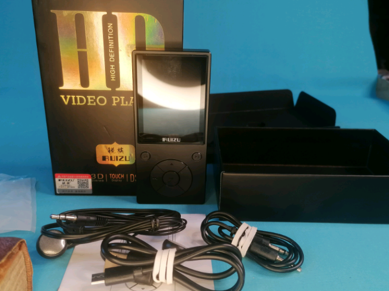 HD video player (Touch). Model D11. 8. Brand new. 
