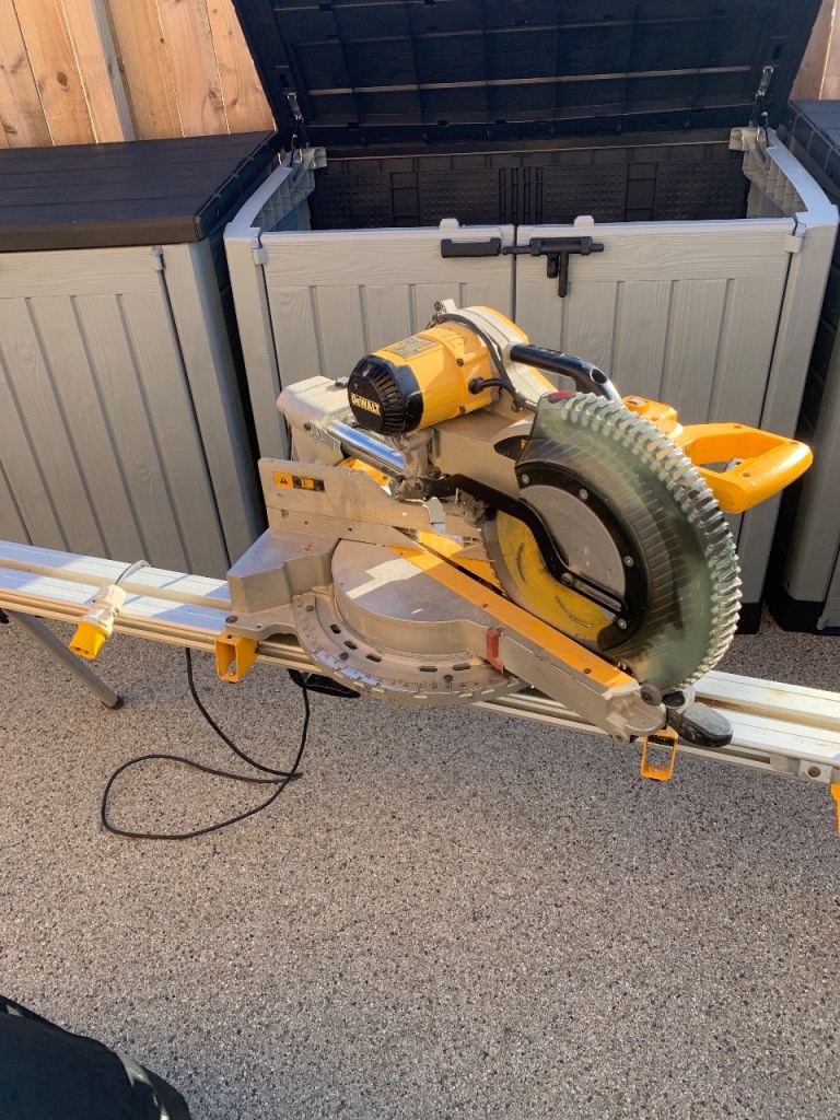 De Walt Mitre Saw 
