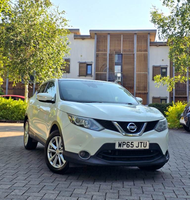 Nissan, QASHQAI, Hatchback, 2015, Manual, 1461 (cc), 5 doors