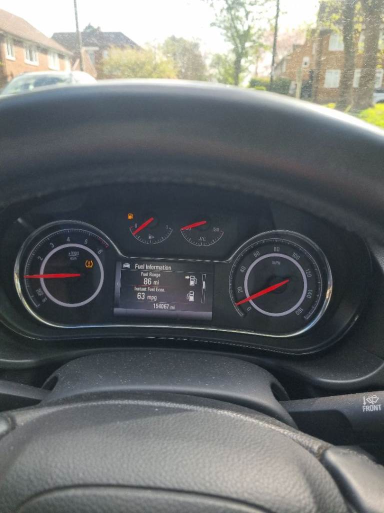 Vauxhall, INSIGNIA, Hatchback, 2015, Manual, 1598 (cc), 5 doors