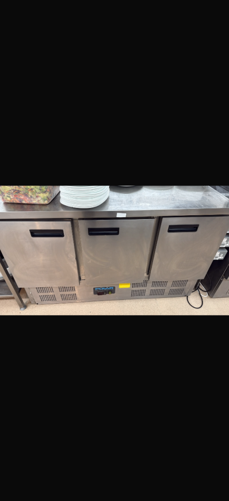 2 x fridge free