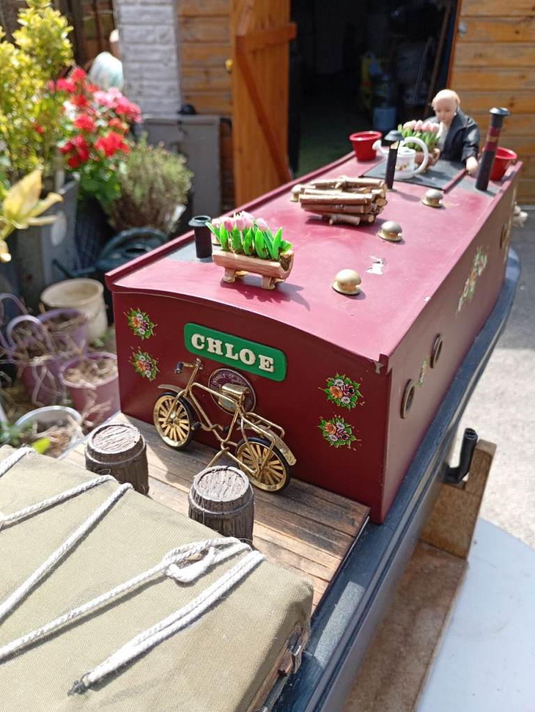Model Canal Narrowboat / Barge - Good Condition Collectible