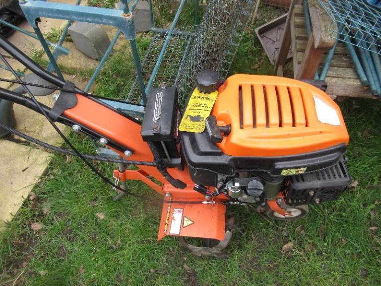 Hyundai rotovator / tiller