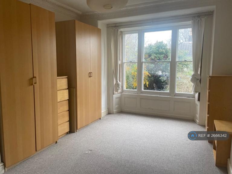 1 bedroom flat in Fremantle Road, Bristol, BS6 (1 bed) (#2666342)